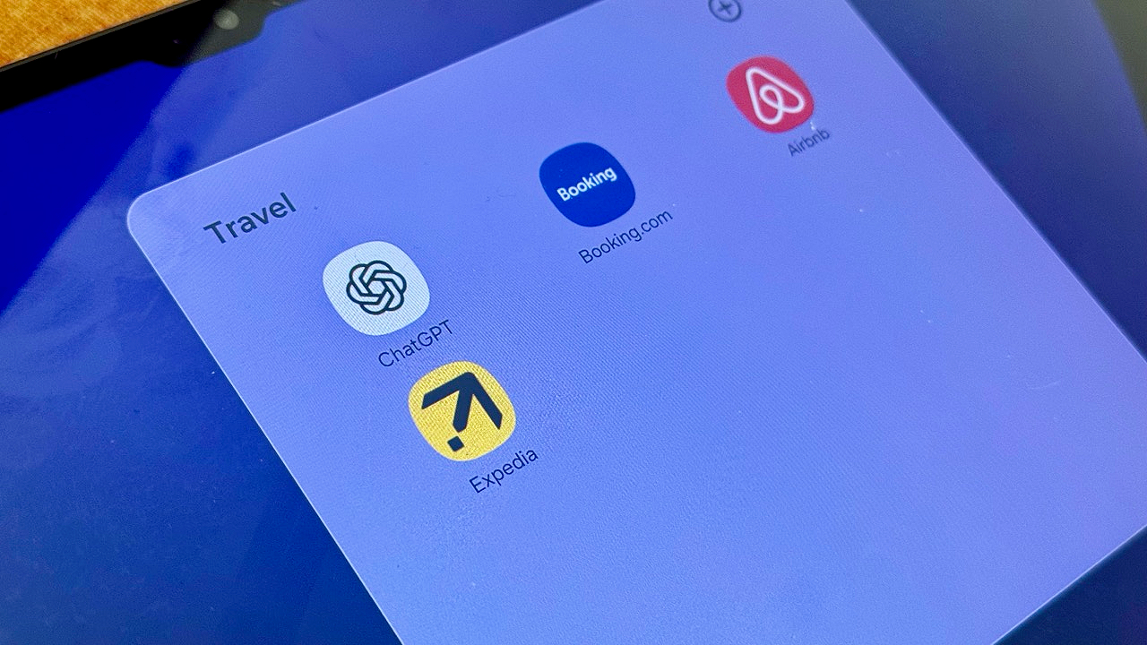 Expedia and Booking Holdings Surge as OpenAI Retreats from Transactions, But AI’s Reshaping of Travel Discovery Poses Deeper Challenge