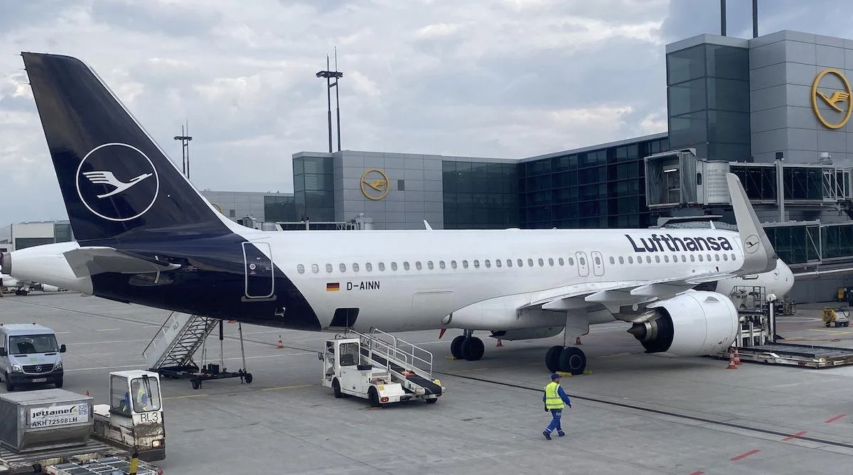 Lufthansa Initiates Strategic Trial of Reduced Cabin Cleaning Protocols on European Short Haul Routes