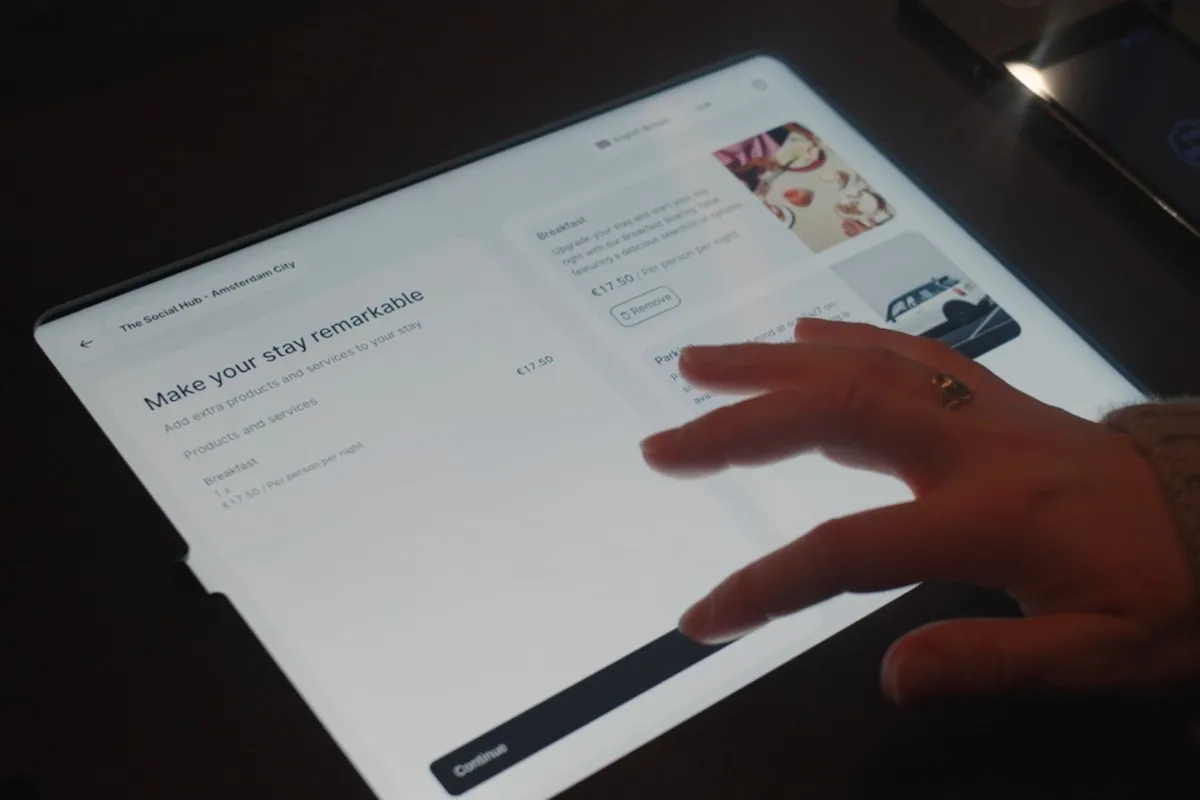 Richard Valtr Challenges Hotel Industry’s Superficial AI Adoption at IHIF, Urging Deeper Engagement