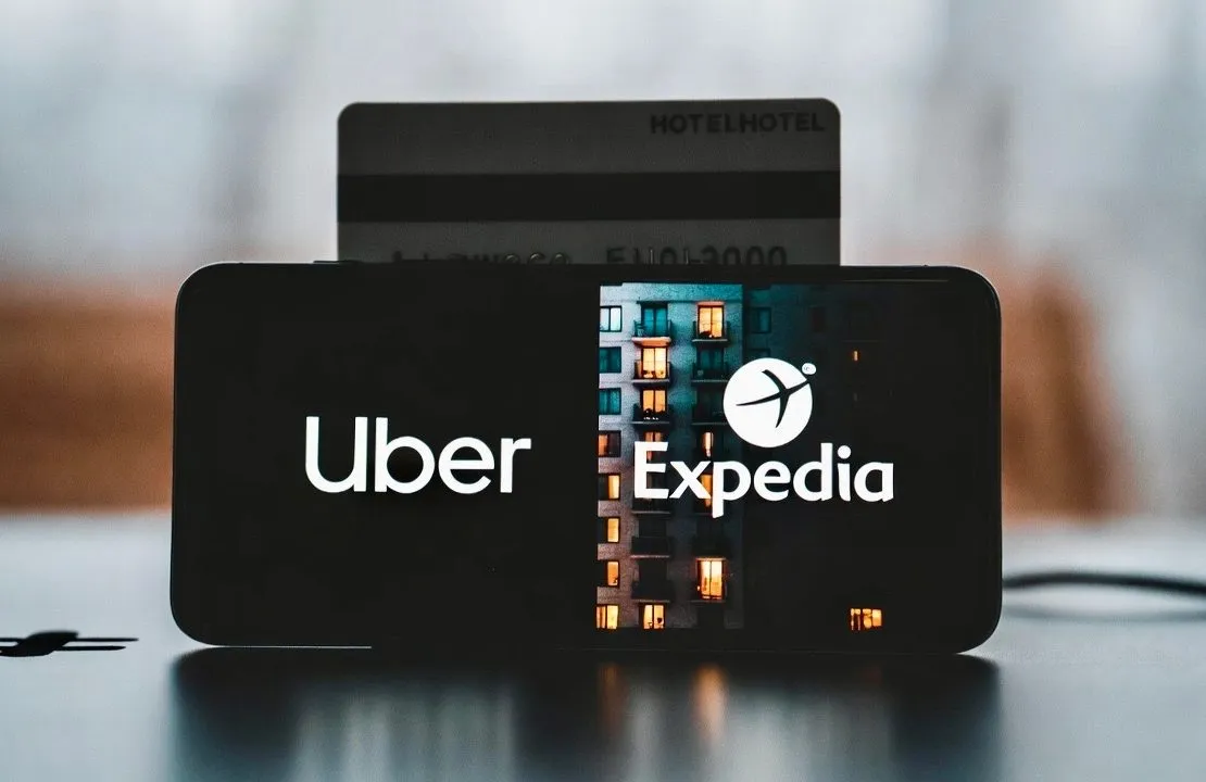 Uber Expands "Super App" Ambitions with Expedia Group Hotel Booking Integration, Signaling Strategic B2B Focus