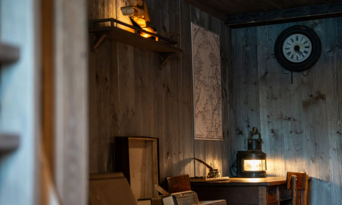 A Journey Back in Time: HX Expeditions Unveils the 1896 Heritage Cabin, Offering a Glimpse into 19th-Century Exploration
