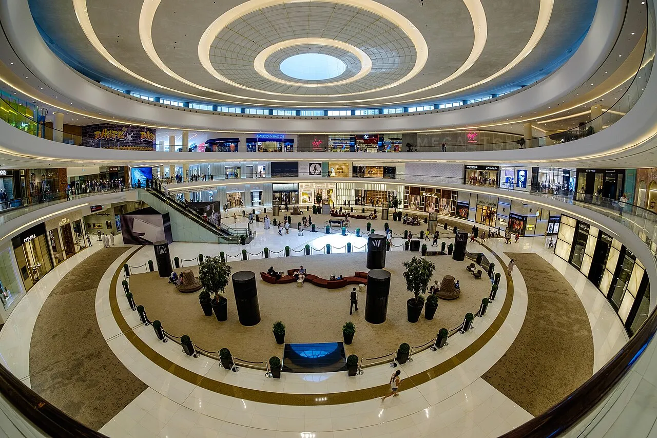 A New Paradigm for Luxury Retail: Why the Hospitality Mindset is Proving Profitable, Yet Challenging to Scale