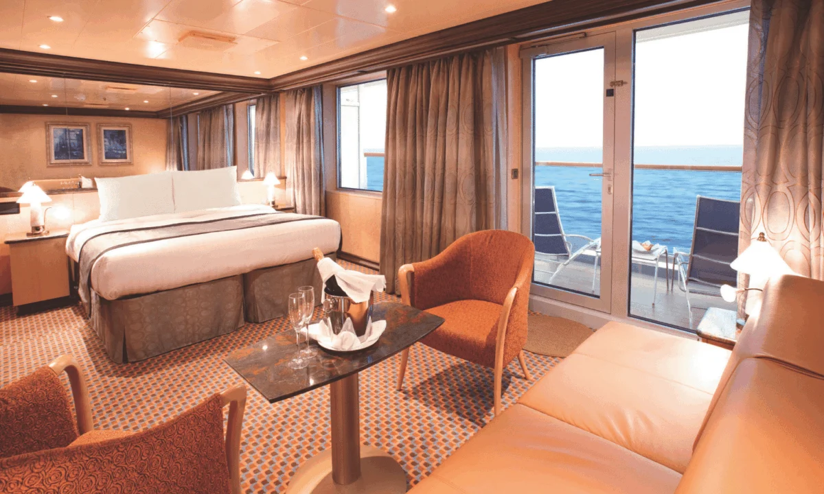Brisbane’s Cruise Season Heats Up as Carnival Offers Two Distinct Vessel Experiences