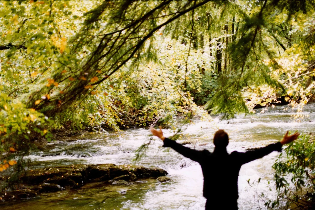 Ed O’Brien’s Metamorphosis: Radiohead Guitarist Explores Healing, Nature, and the Sonic Frontiers of Blue Morpho