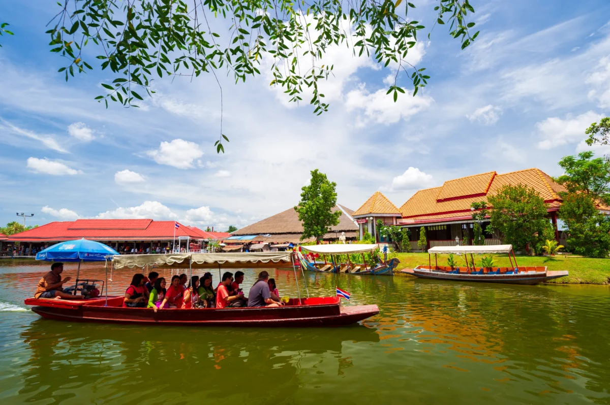 Hua Hin: Unveiling Thailand’s Royal Coastal Retreat and a Cornerstone of Domestic Tourism