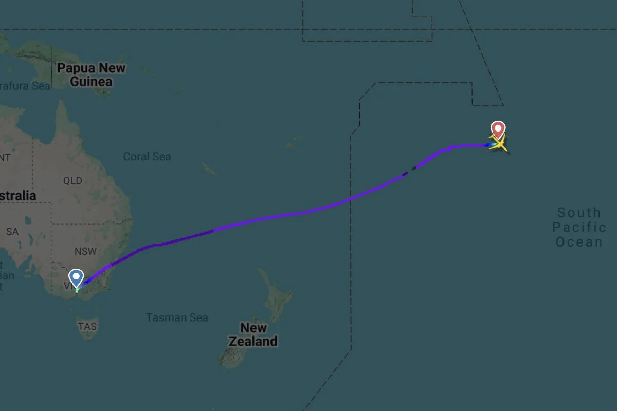 Qantas Flight QF21 Diverts to Tahiti Following Aggressive Passenger Incident and Alleged Assault on Crew Member