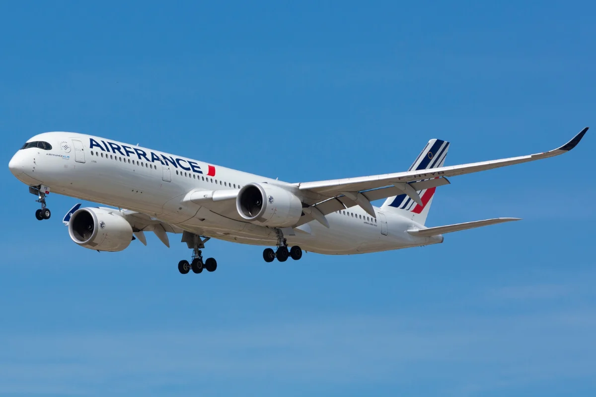 Air France Issues Refund and Apology After Falsely Accusing Passenger of Missing Flight Leg Despite Photographic Evidence