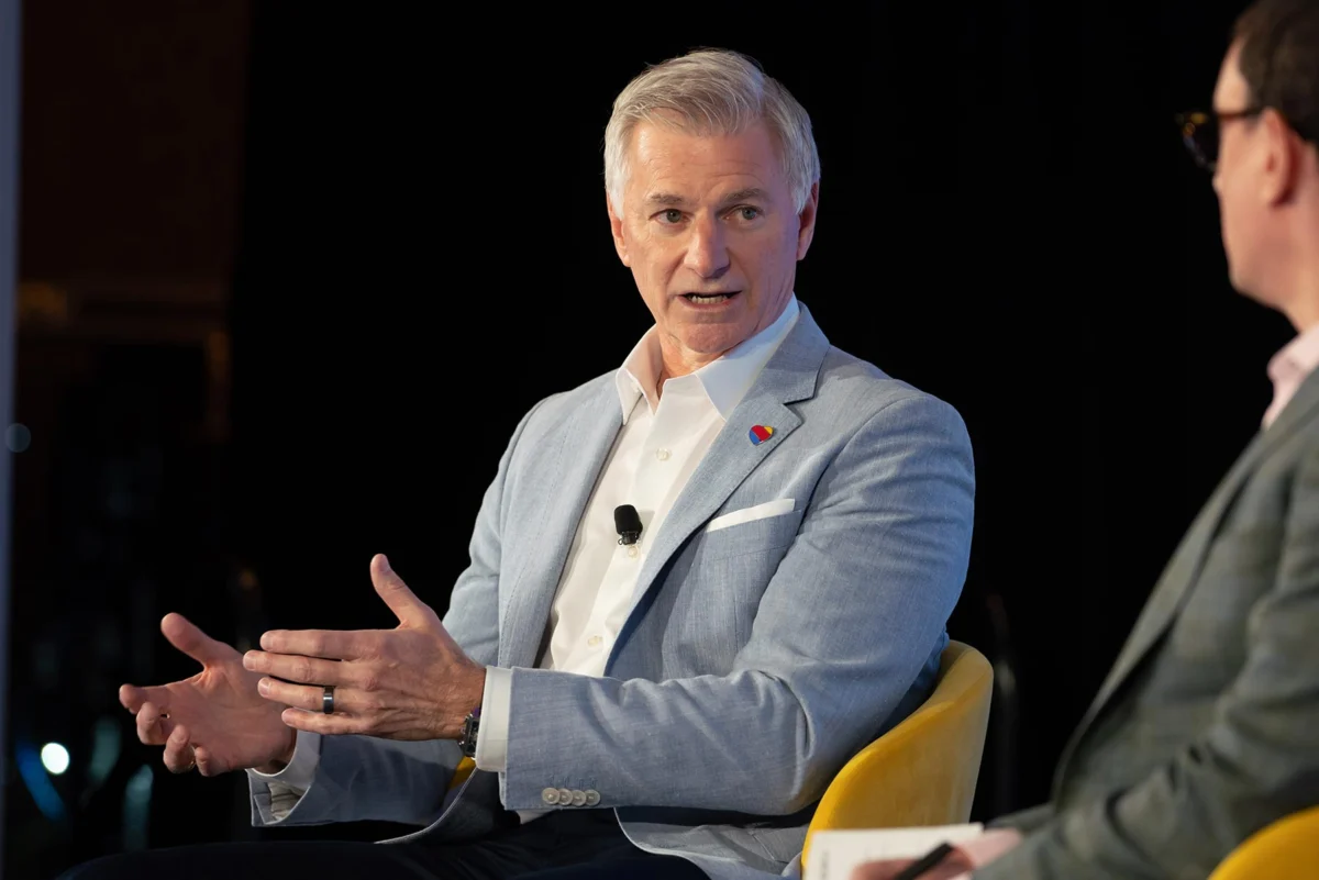 Airline Executives Signal Prudent Capacity Growth and Consolidation Ahead of Key IATA Summit, Amidst Evolving Market Dynamics and Investor Scrutiny