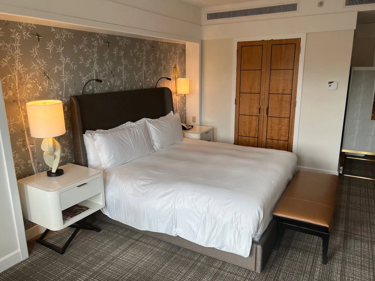 American Express Launches Targeted Promotional Offer for Mandarin Oriental Hotel Stays Providing Significant Rebates for High-End Travelers
