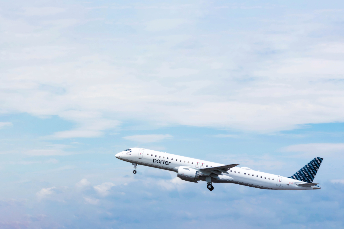 Canadian Airlines Navigate Geopolitical Headwinds, Finding Strong Margins in the U.S. Market Amidst Broader Cross-Border Travel Decline