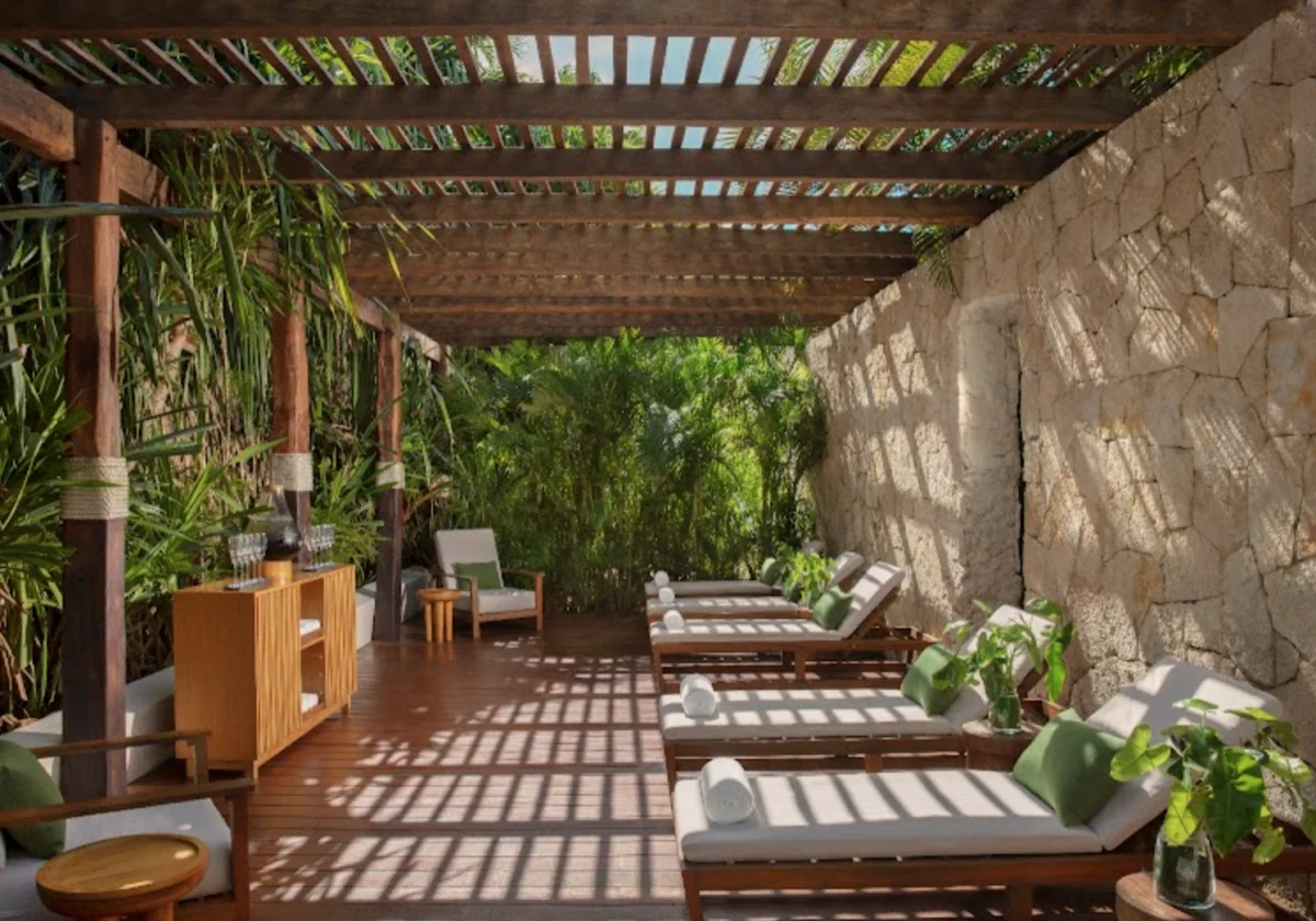 Dreams Sapphire Resort & Spa’s Club & Villas Section: A Detailed Review of Tiered Luxury and Inconsistent Experiences in Puerto Morelos