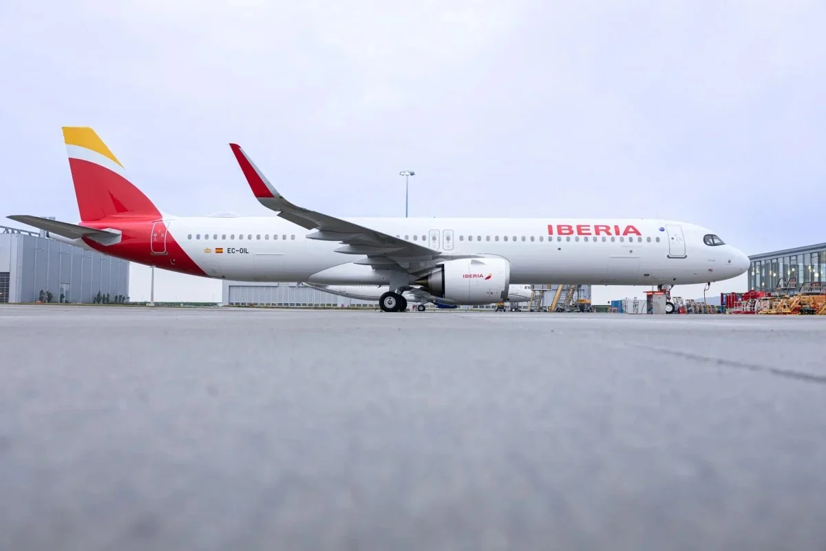 Iberia’s Remarkable Turnaround Rivals Ryanair’s Profitability While Singapore Airlines Navigates Geopolitical Headwinds and Air India’s Losses