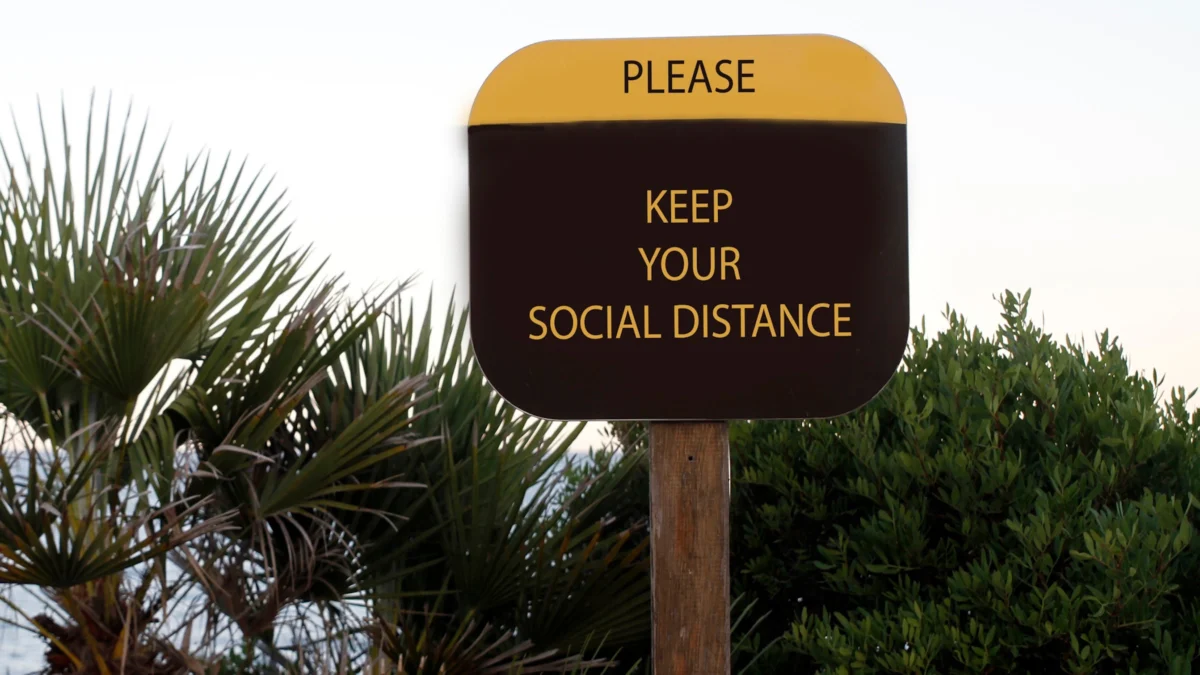 Public Backlash and Sarcastic Dissent: Sierra Club Lawsuit Unveils 35,000 Comments Over National Park Signage Review