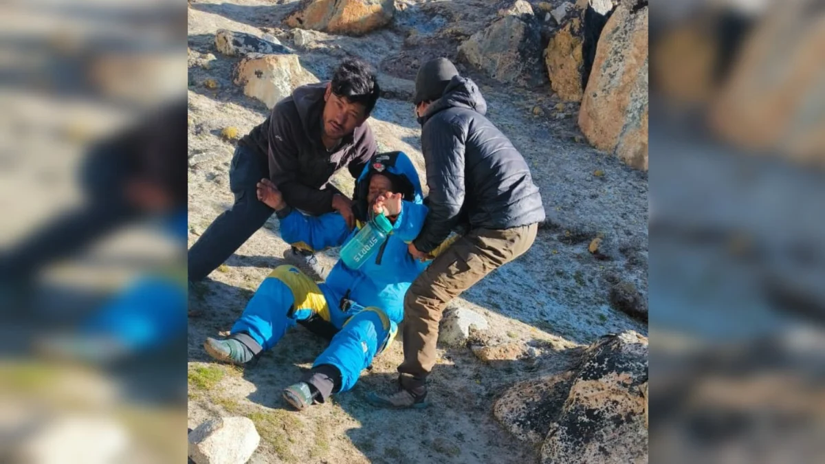 Six Days in the Death Zone: The Miraculous Survival and Controversial Rescue of Hillary Dawa Sherpa