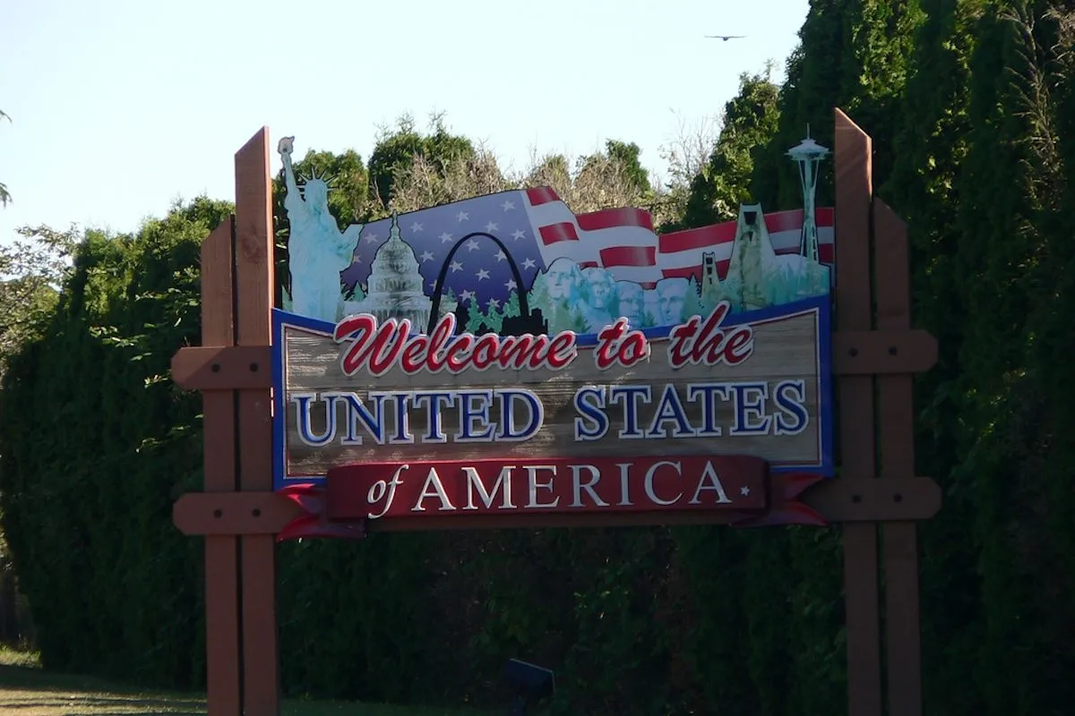 Canadian Travel to U.S. Plummets Amidst Political Tensions, Mexico Emerges as Top Source Market