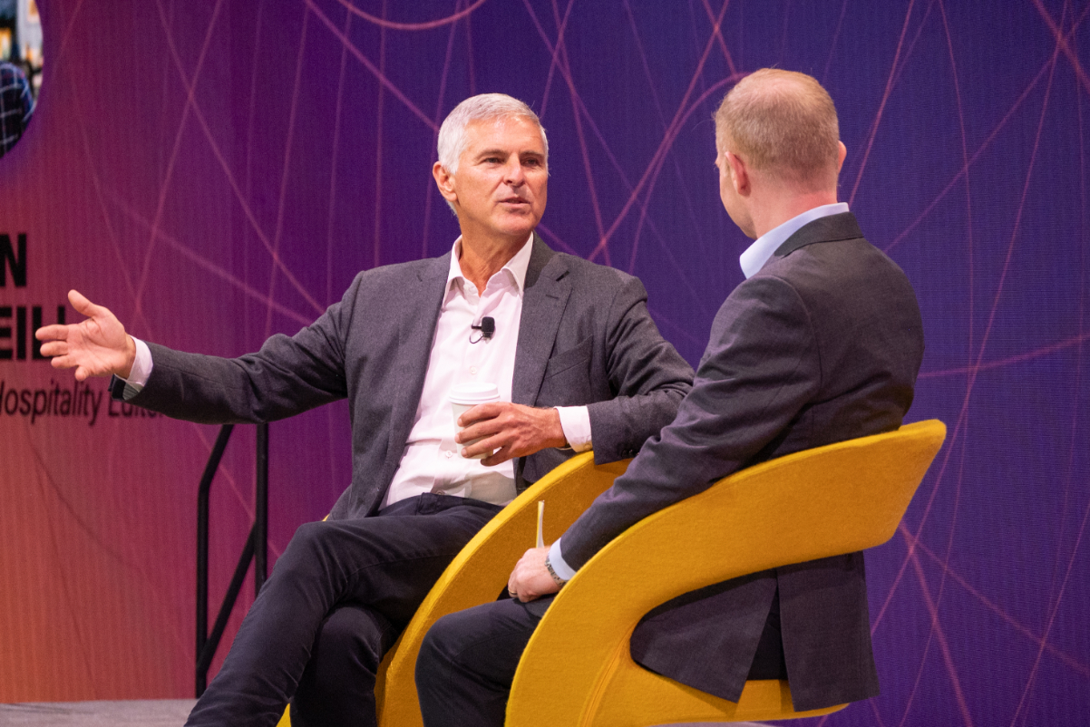 Hilton CEO Chris Nassetta Defends 28-Brand Strategy as Data-Driven, Eyes AI for Real-Time Guest Problem Resolution Amidst Industry Scrutiny