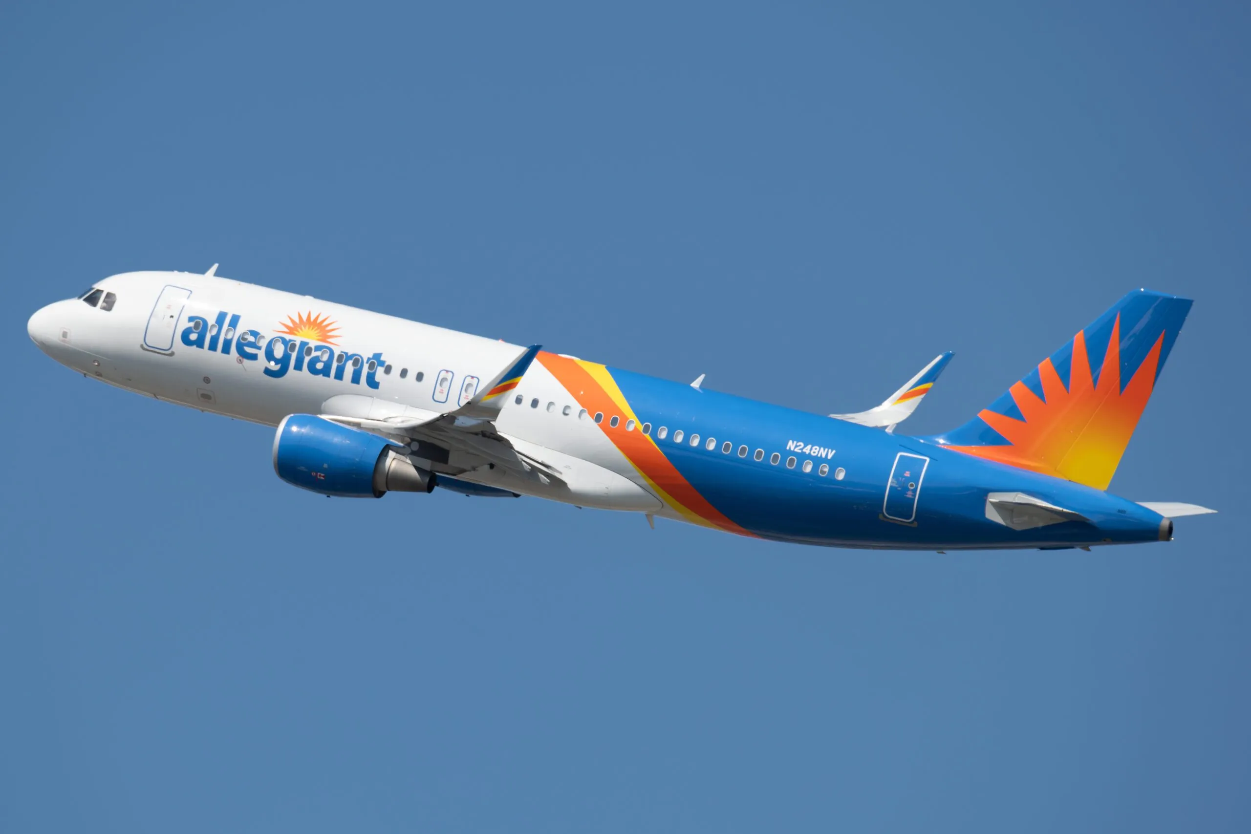 Las Vegas Faces Air Traffic Decline as San Diego Experiences Robust Growth: A Tale of Two US Markets