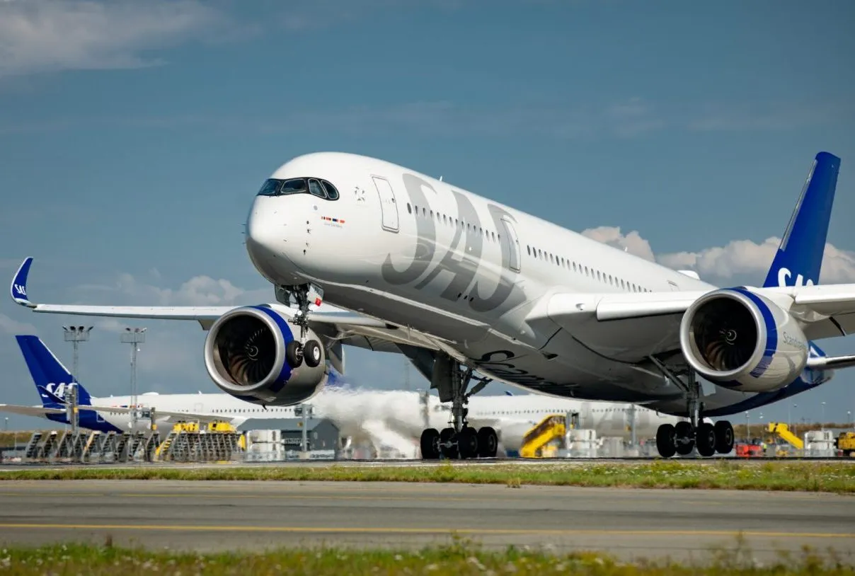 SAS Faces Pivotal Leadership Search Amidst Transformative Air France-KLM Takeover