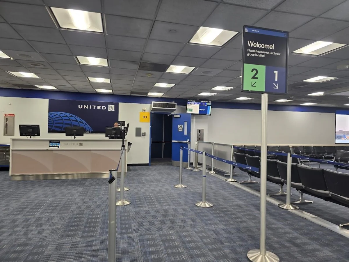 Unlocking United Airlines Perks Through the Chase Air Canada Aeroplan Credit Card: A Comprehensive Analysis of Transborder Alliance Benefits